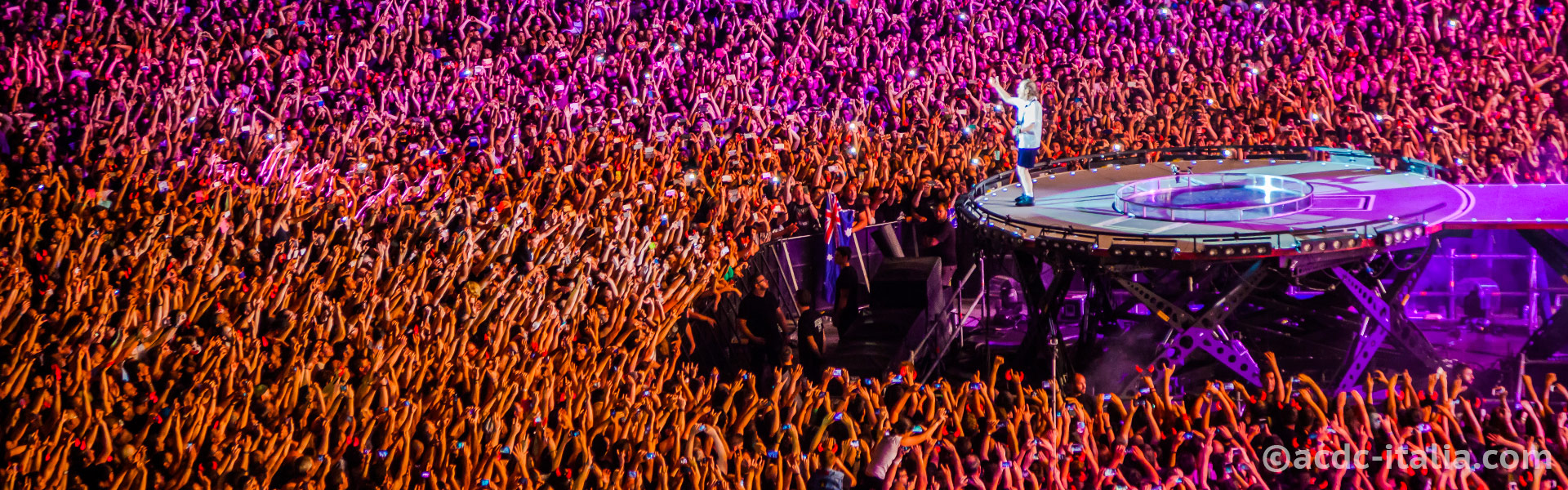 Tour 2015: no festivals e palco centrale?